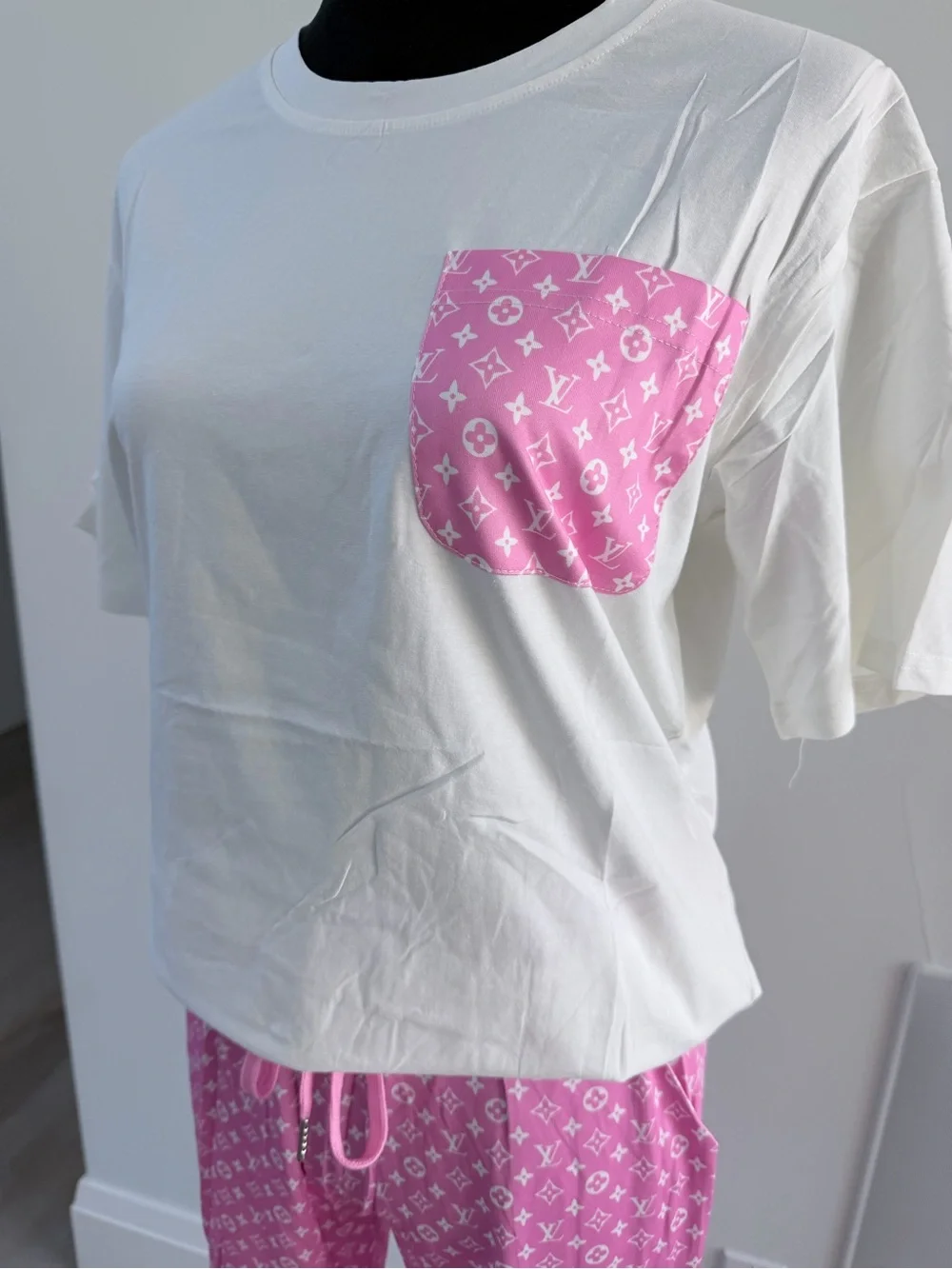 Women's Two-Piece Lounge Set - Pink/White size M